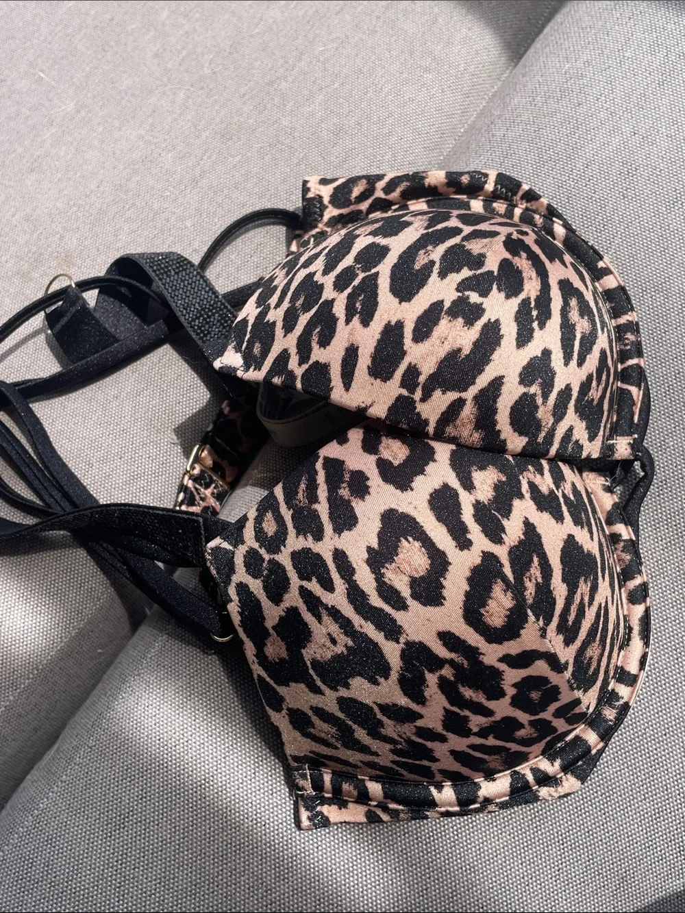 Victoria’s Secret Leopard Print Swim Bikini Top with Rhinestones - Picture 4 of 4